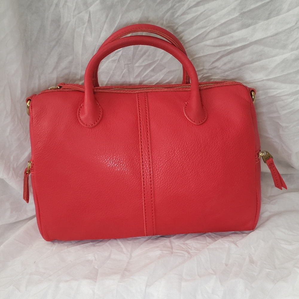 NWOT Fossil Boston Style Red Bag